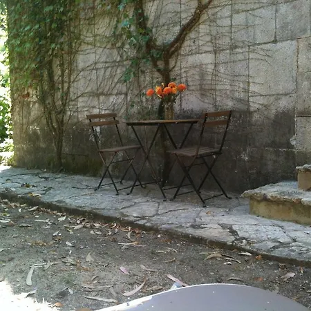 Guest house Quinta Do Castanheiro 3*